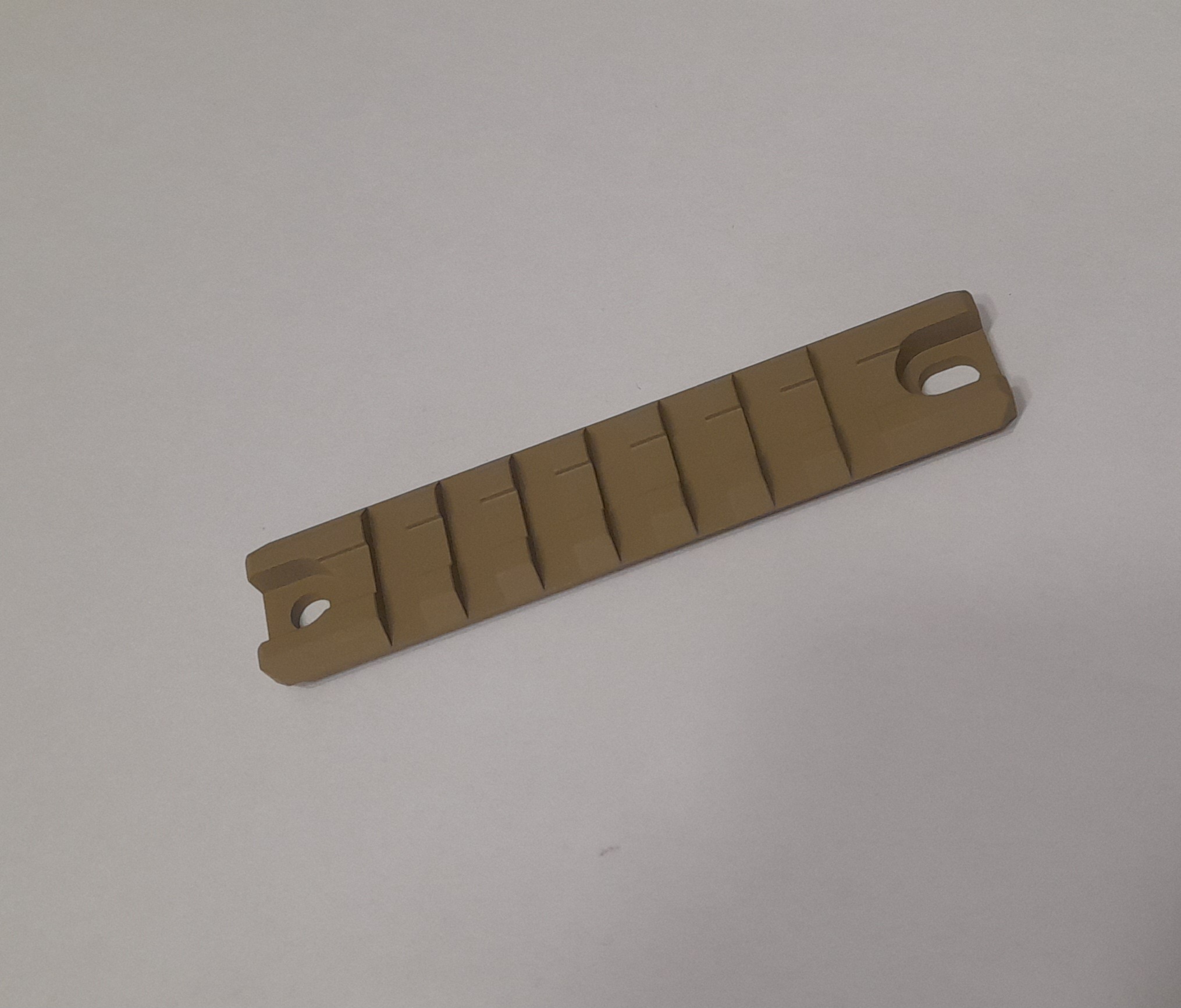 Rail Panel 7 Slots DE SHS (M020-DE) Rail Panel 7 Slots DE SHS (M020-DE)